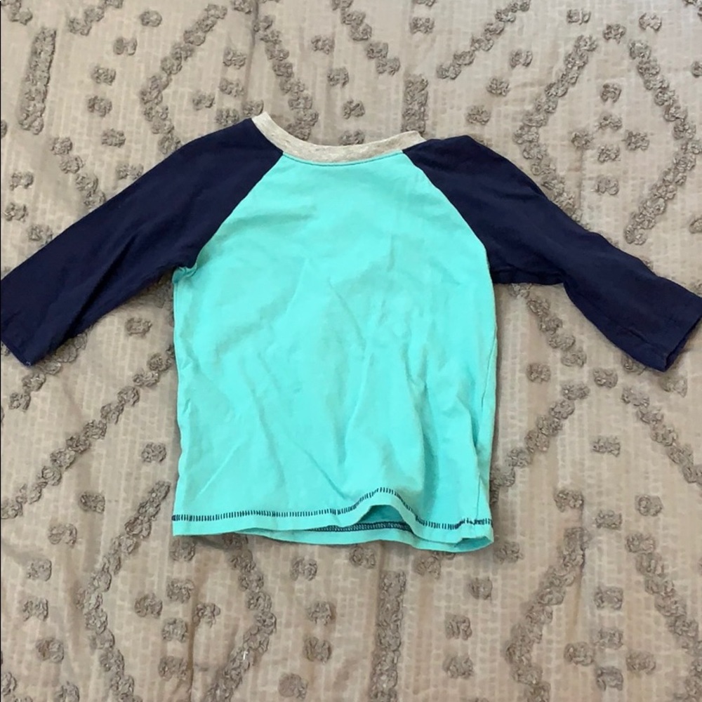 Half sleeve shirt